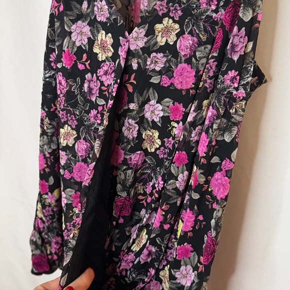 INC International Concepts Floral Sleeveless Wrap Style Tank Top Blouse - Medium - Picture 4 of 12